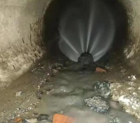 温宿市政管道清淤